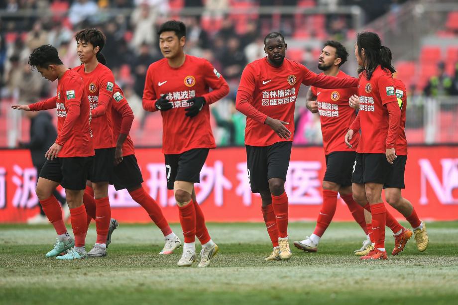 kaiyun-开云（中国）官方网站_KAIYUN SPORTS-中超-主场三球完胜天津津门虎 辽宁铁人赛季首胜